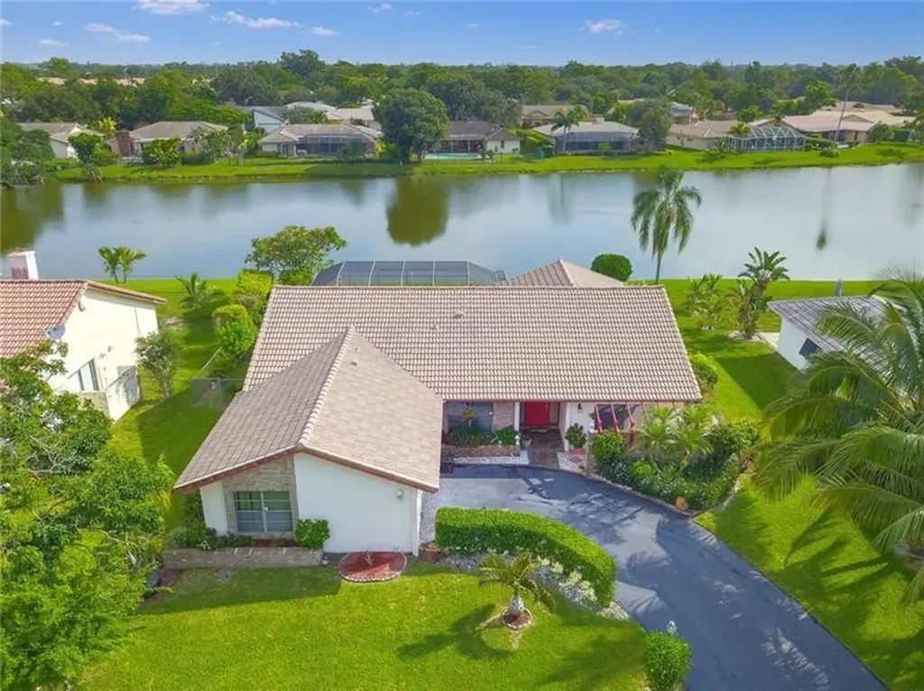 8535 NW 1st Street Coral Springs FL 33071