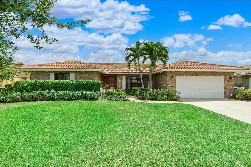 1899 NW 107th Drive Coral Springs FL 33071