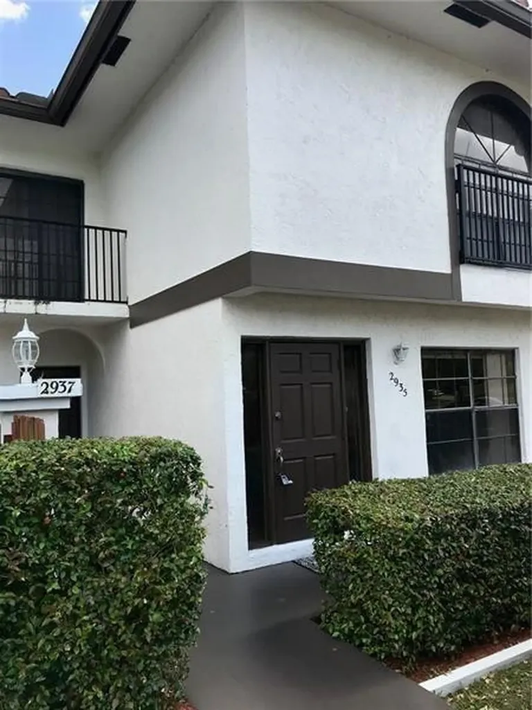 2935 NW 92nd Avenue Coral Springs FL 33065