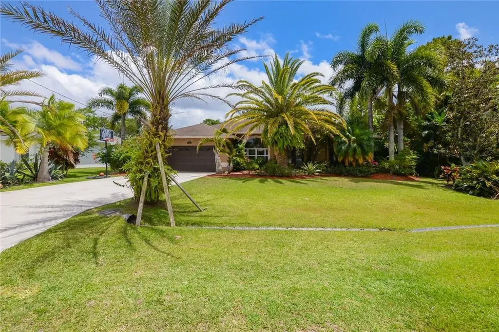 5998 NW Baynard Drive Port St Lucie FL 34986