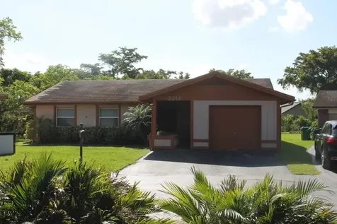 2212 Nova Village Drive Davie FL 33317