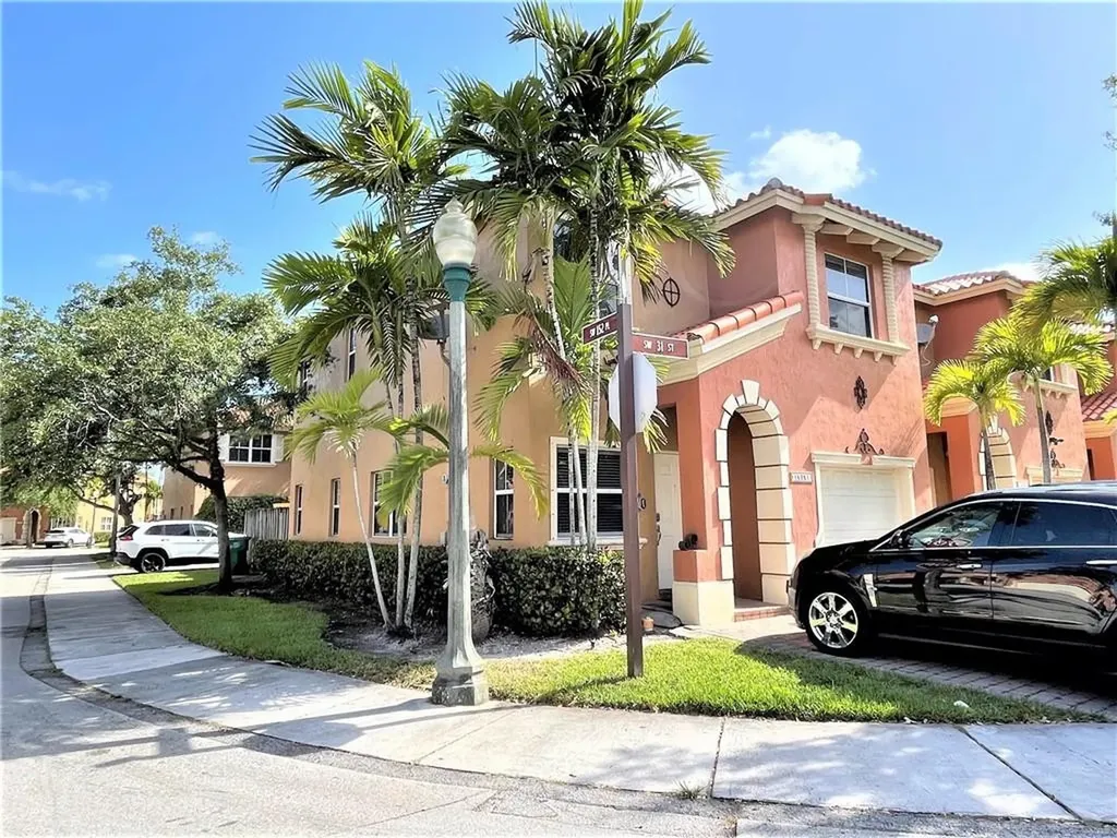 15251 SW 31st Street Miami FL 33185