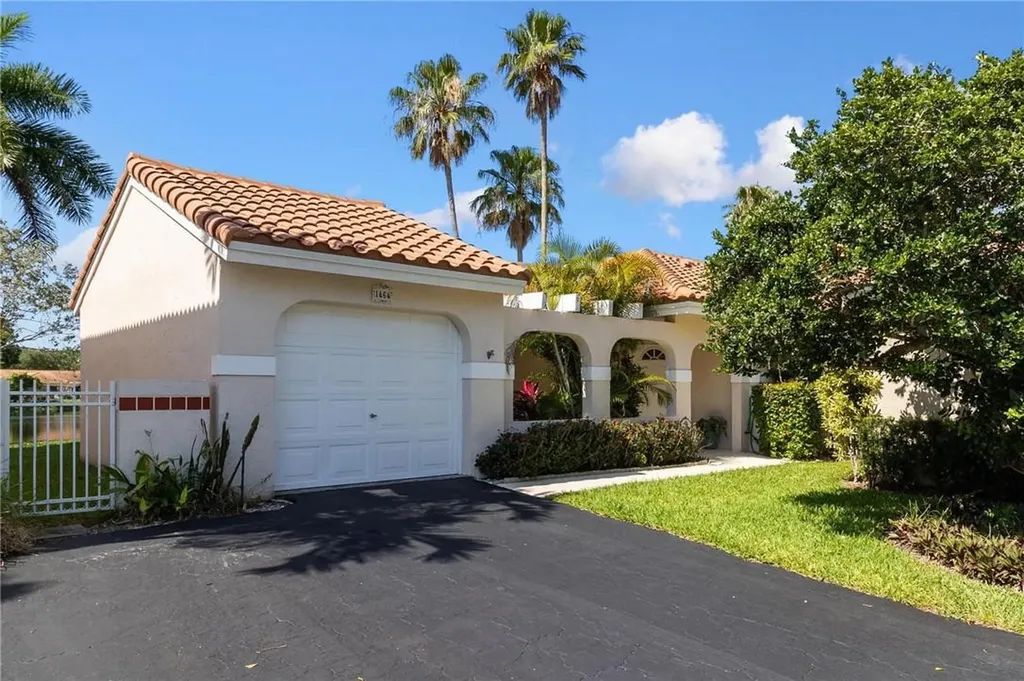 1464 Garden Road Weston FL 33326