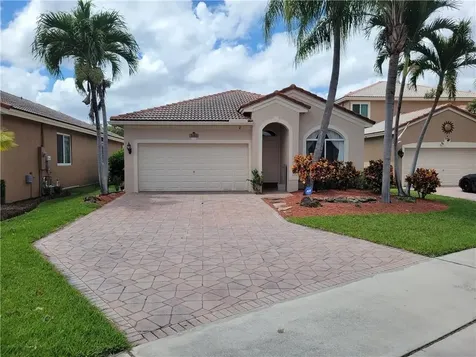 5003 Pebblebrook Way Coconut Creek FL 33073