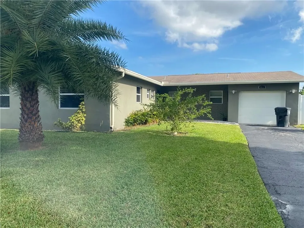 6811 Merion Place North Lauderdale FL 33068