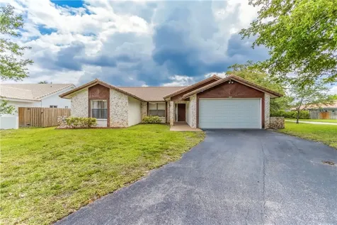 563 NW 113th Terrace Coral Springs FL 33071