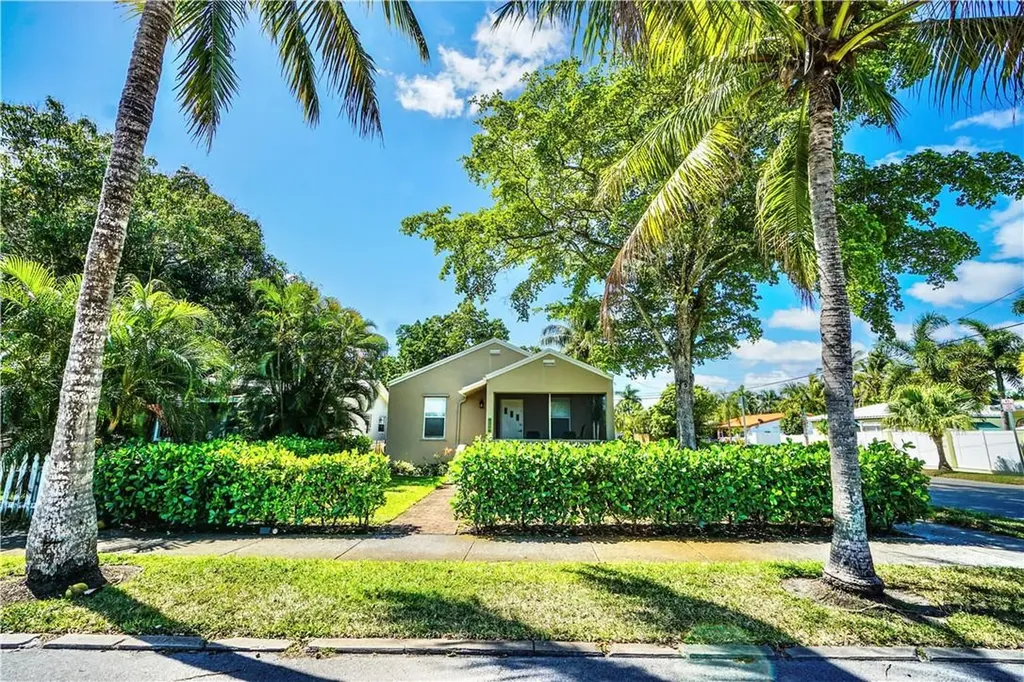1556 Jefferson Street Hollywood FL 33020
