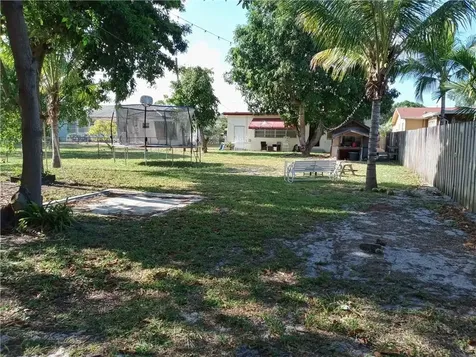 2632 Madison Street Hollywood FL 33020
