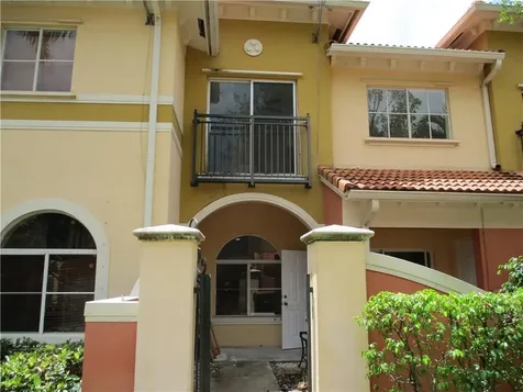 1415 S Santa Catalina Circle North Lauderdale FL 33068