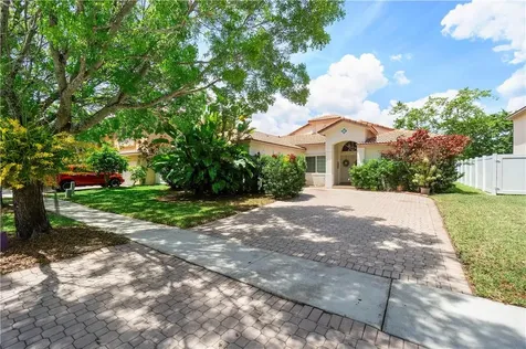 1010 NW 185th Terrace Pembroke Pines FL 33029