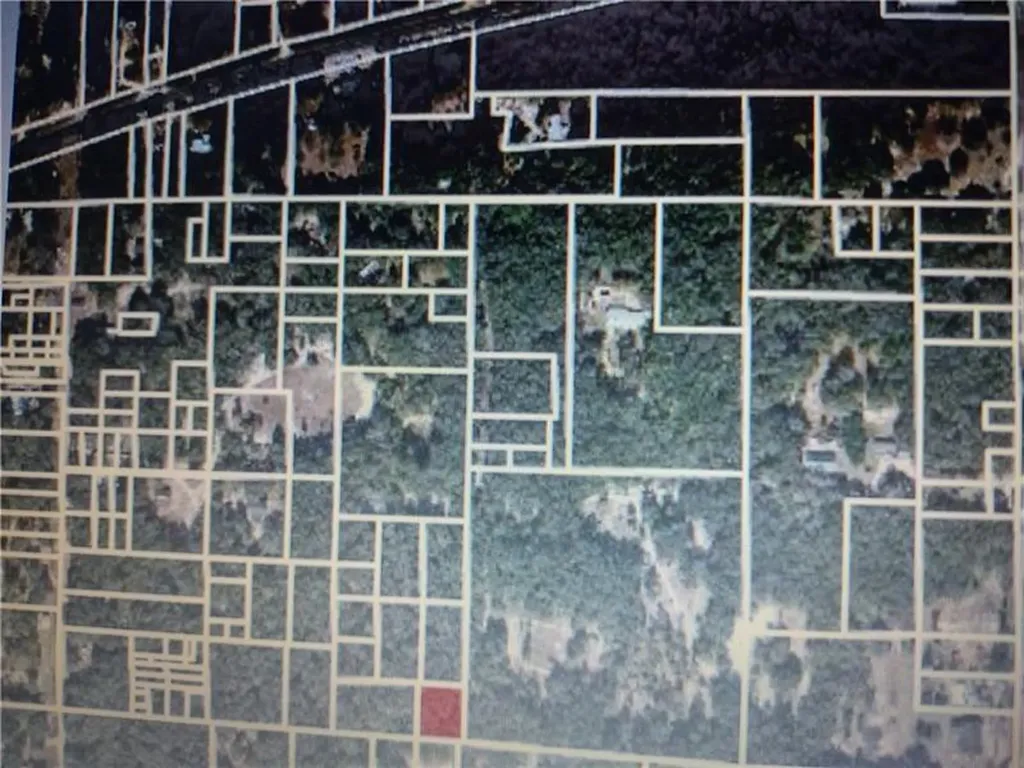 000 Close To State Road Hawthorne FL 32640