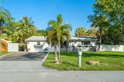 101 NW 9th Street Boca Raton FL 33432