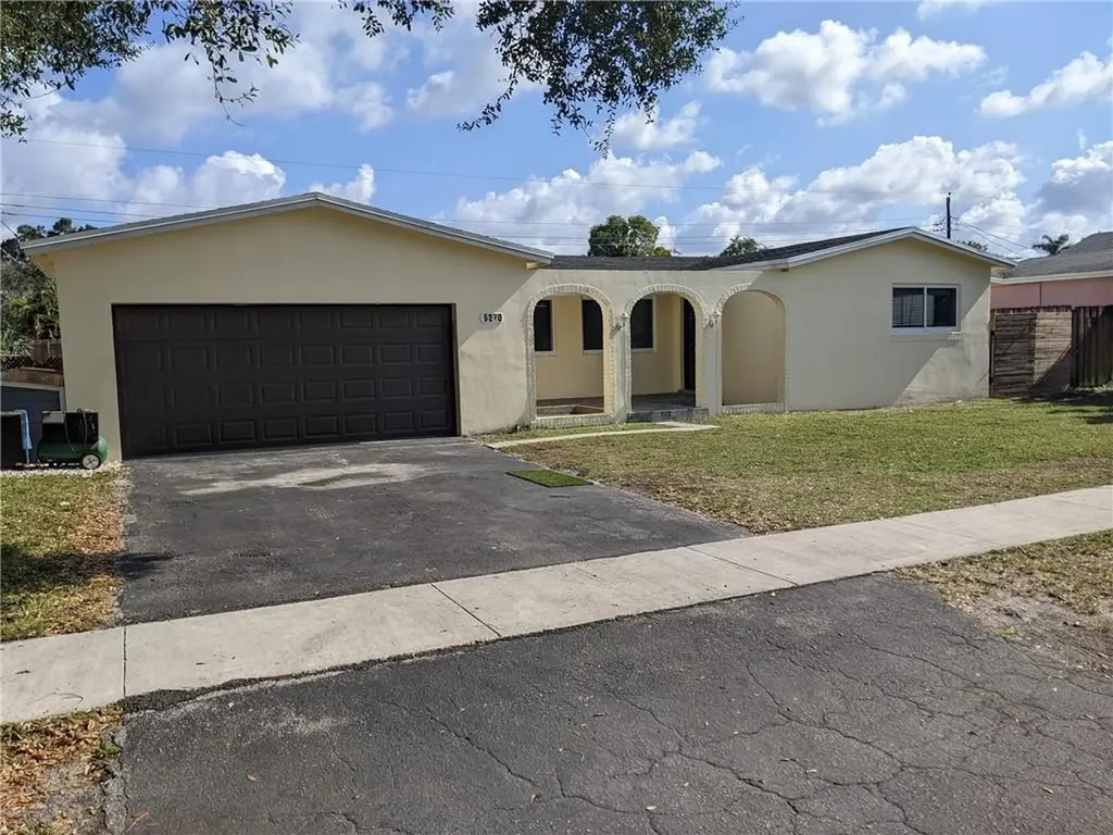 5270 SW 89th Avenue Cooper City FL 33328