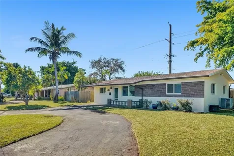 4881 NE 13th Avenue Oakland Park FL 33334