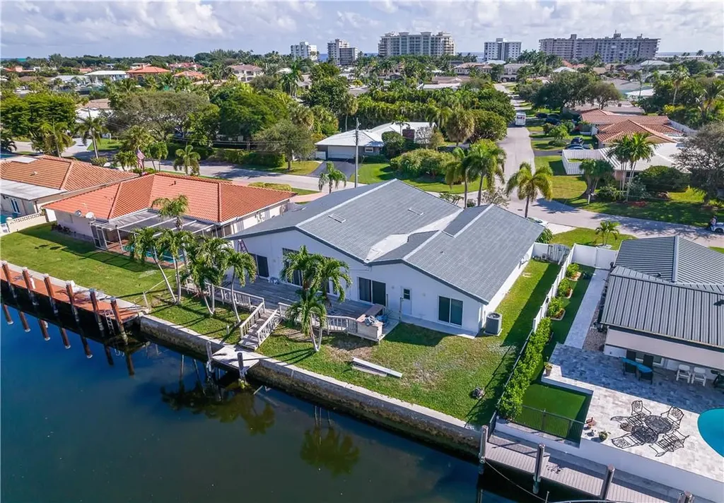 4031 NE 27th Terrace Lighthouse Point FL 33064