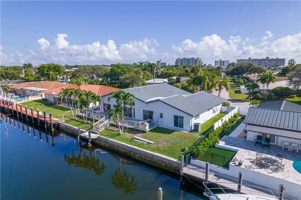 4031 NE 27th Terrace Lighthouse Point FL 33064