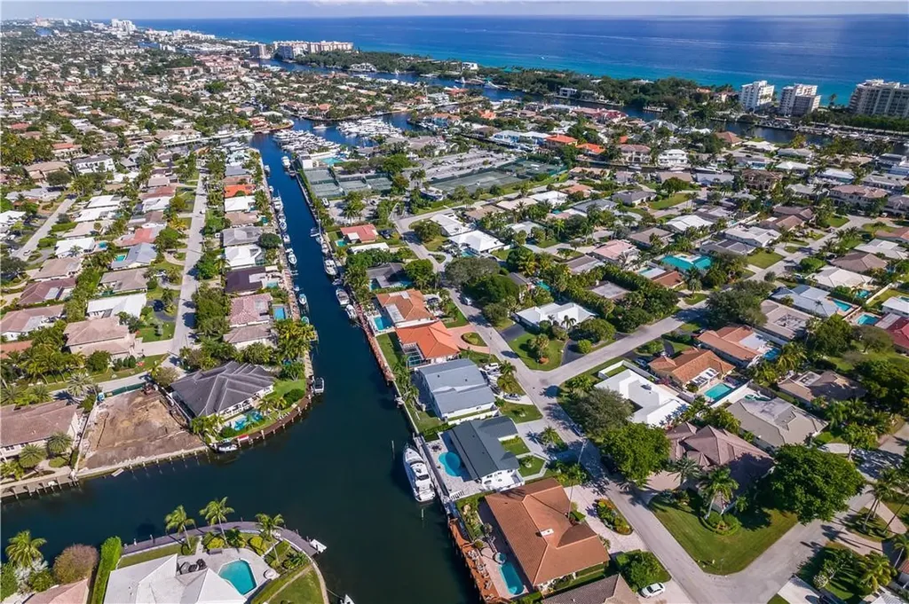 4031 NE 27th Terrace Lighthouse Point FL 33064