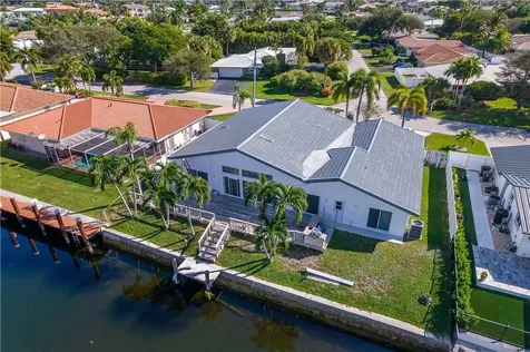 4031 NE 27th Terrace Lighthouse Point FL 33064