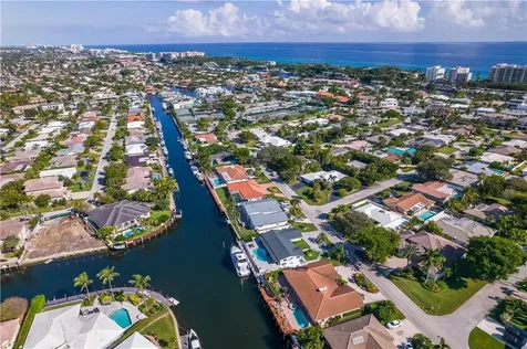 4031 NE 27th Terrace Lighthouse Point FL 33064