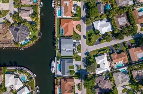 4031 NE 27th Terrace Lighthouse Point FL 33064