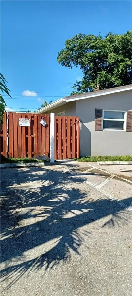 2619 NW 9th Avenue Wilton Manors FL 33311