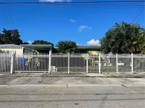 1521 NW 56th Street Miami FL 33142