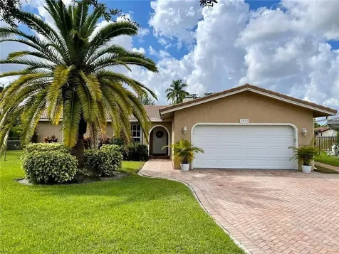 2477 NW 83rd Way Coral Springs FL 33065