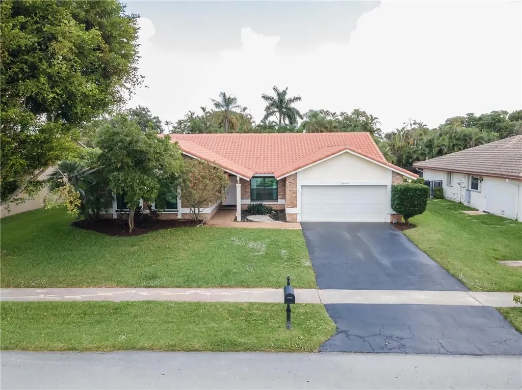 1660 NW 99th Avenue Plantation FL 33322