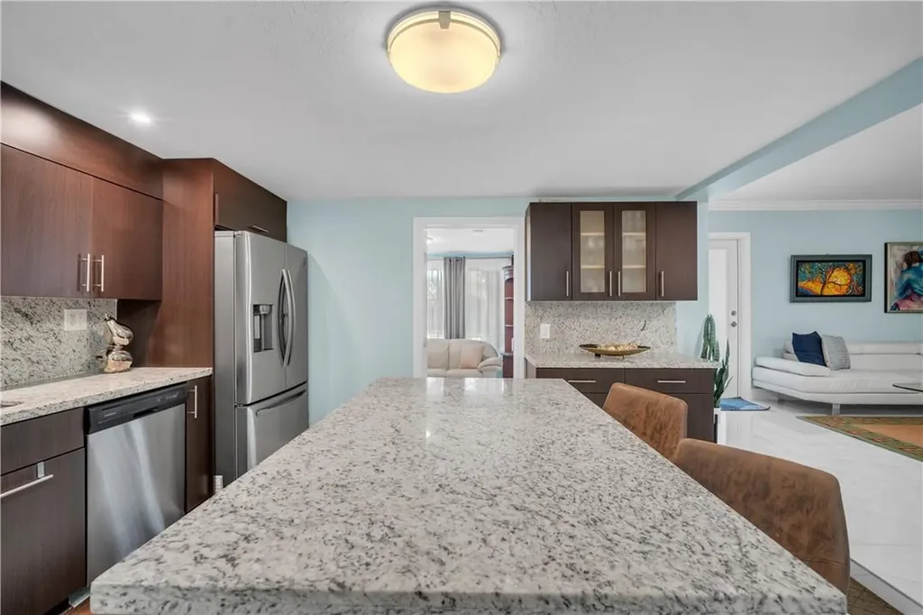 2732 NE 10th Terrace Wilton Manors FL 33334