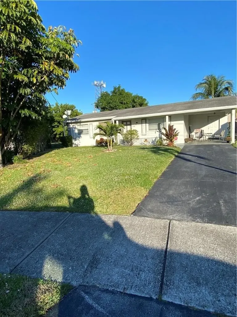 1680 NW 32nd Avenue Lauderhill FL 33311