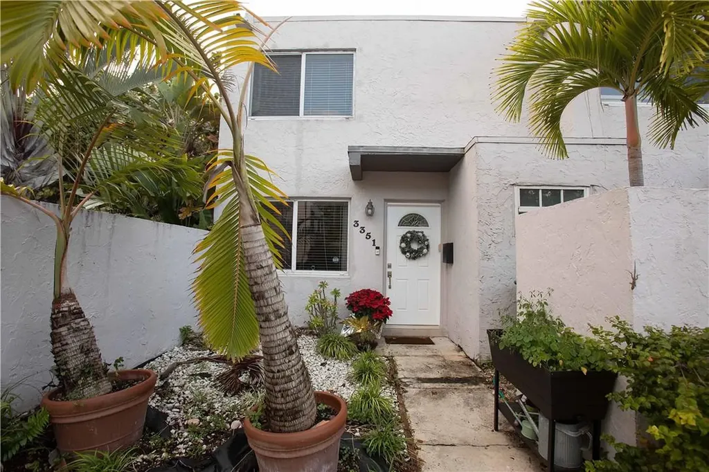 3351 Franklin Avenue Miami FL 33133