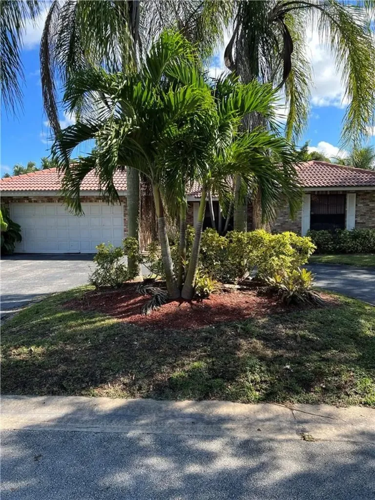 1359 NW 111th Way Coral Springs FL 33071