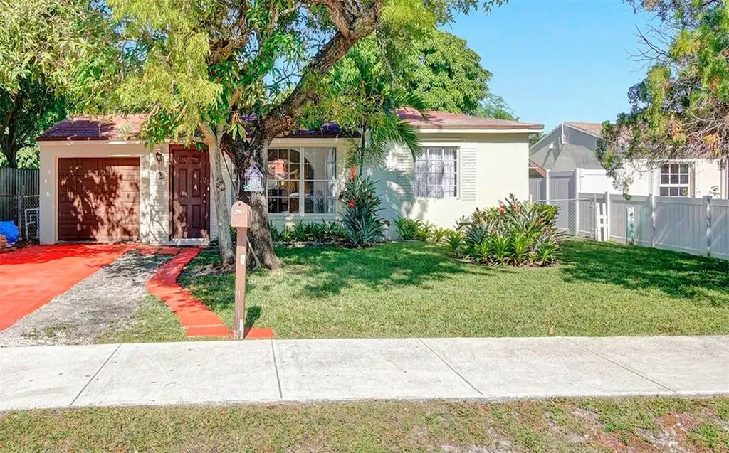 2531 Funston Street Hollywood FL 33020