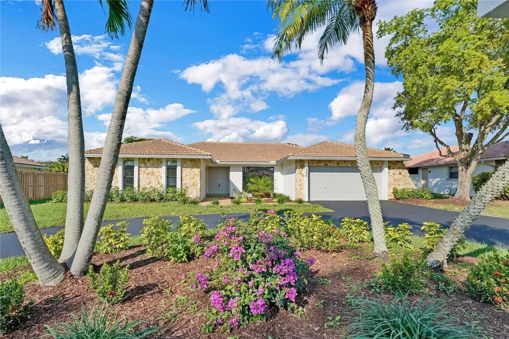 364 NW 101st Avenue Coral Springs FL 33071