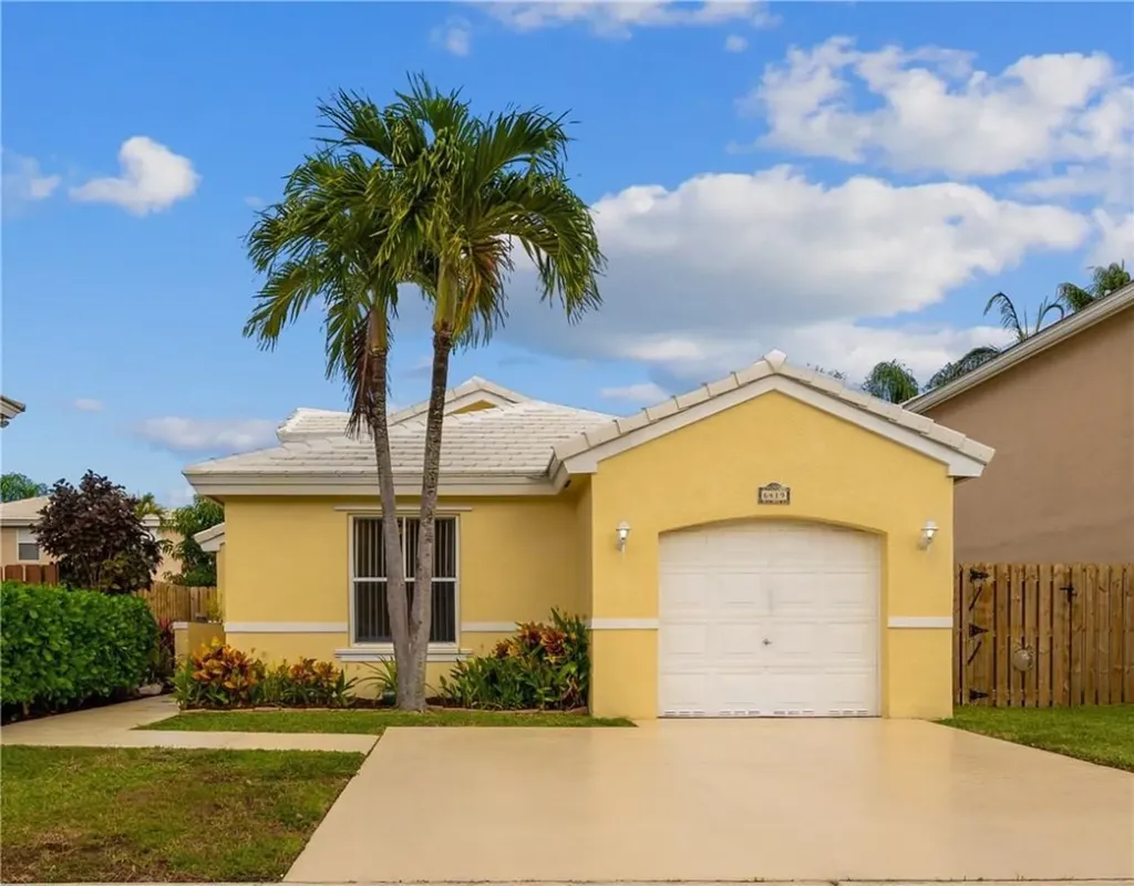 6419 Rock Beauty Terrace Margate FL 33063