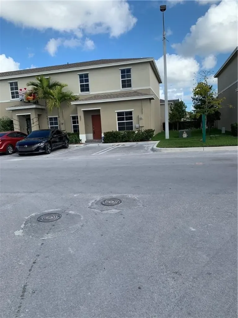 521 NE 5th Place Florida City FL 33034