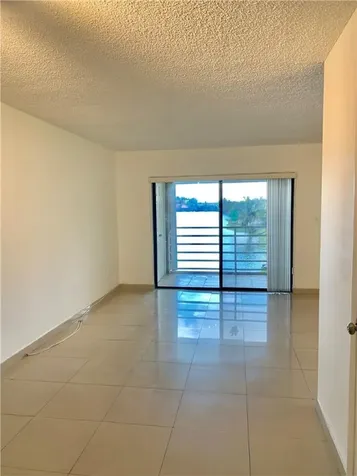 2790 W 60th Street Hialeah FL 33016