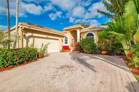 5135 Ventura Drive Delray Beach FL 33484