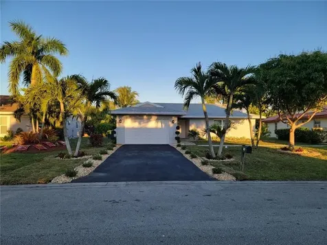 7042 NW 100th Terrace Tamarac FL 33321