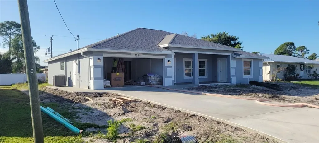 672 SE Voltair Terrace Port St Lucie FL 34983
