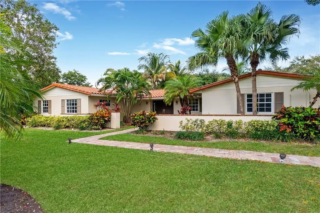 16501 SW 77th Avenue Palmetto Bay FL 33157