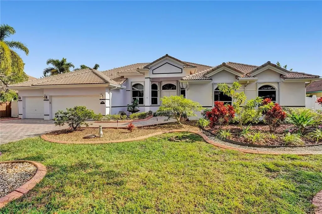 2030 SW 62nd Avenue Plantation FL 33317