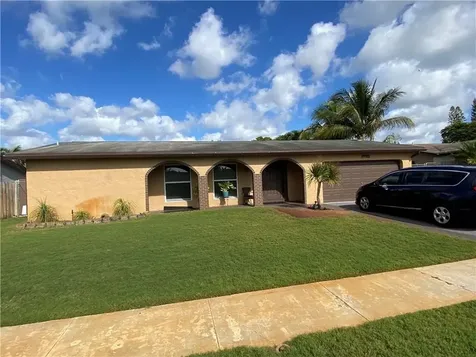 8821 NW 5th Street Pembroke Pines FL 33024