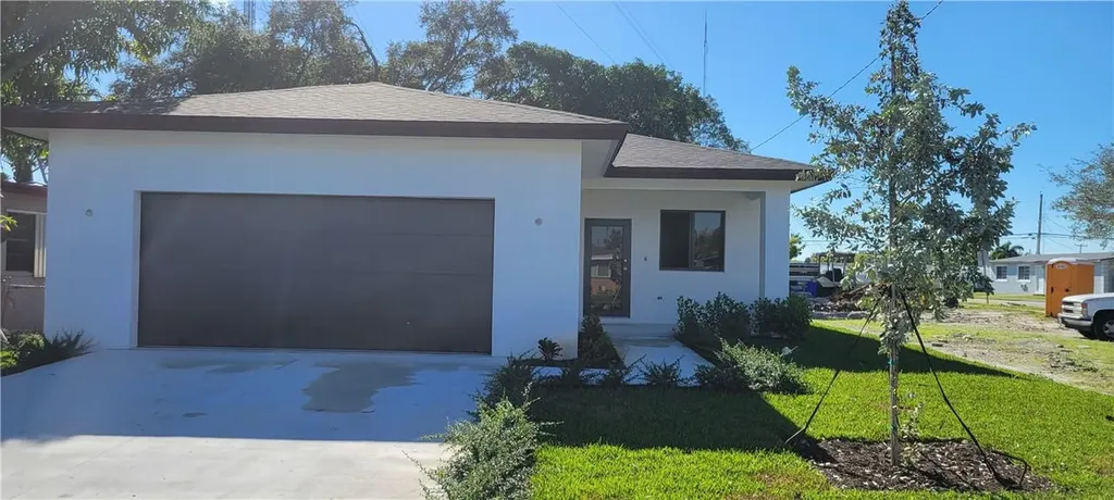 5140 SW 24th Street West Park FL 33023