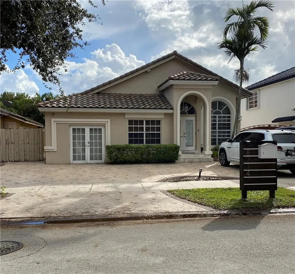 8714 NW 153rd Terrace Miami Lakes FL 33018