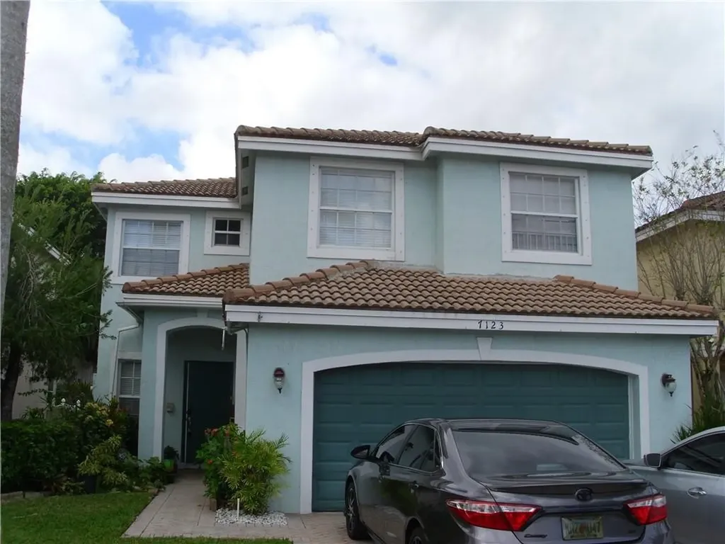 7123 Crescent Creek Lane Coconut Creek FL 33073