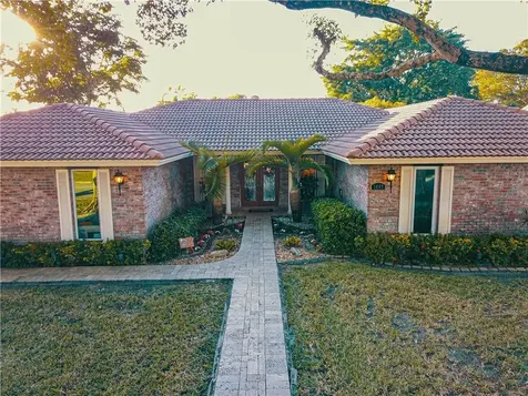 1642 NW 82nd Avenue Coral Springs FL 33071