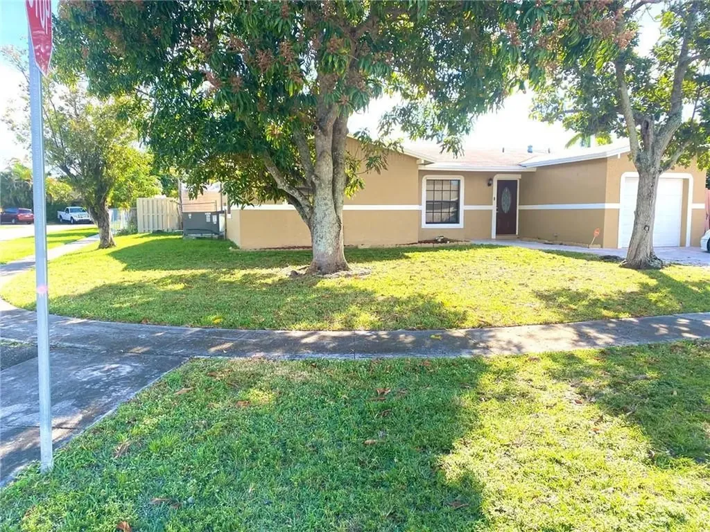 8120 SW 4th Street North Lauderdale FL 33068