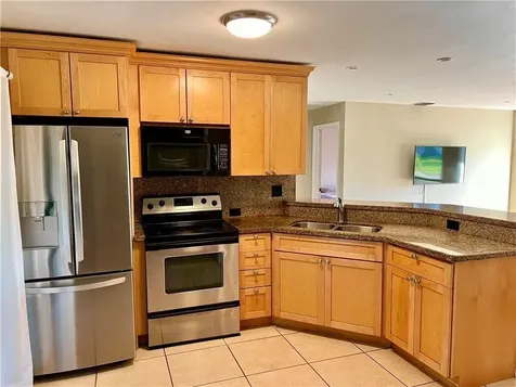 2820 NE 8th Avenue Pompano Beach FL 33064