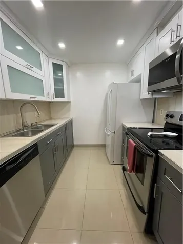 2401 Antigua Coconut Creek FL 33066